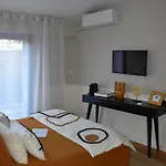 Alojamento de Acomodação e Pequeno-almoço Les De Marie 3*